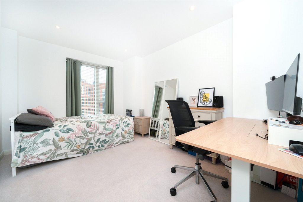 Property photo 3 of 15 Picture No. 04