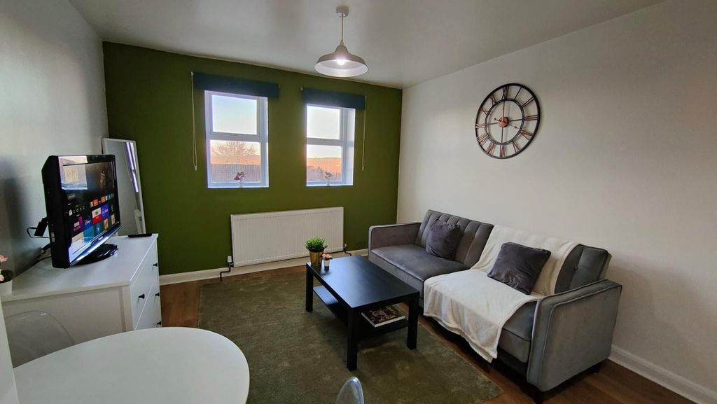 Property photo 1 of 4