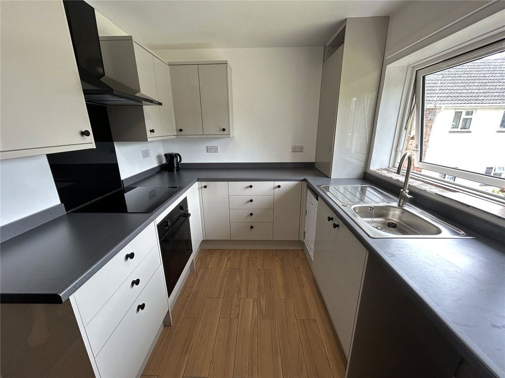 Property photo 3 of 7 Picture No. 22