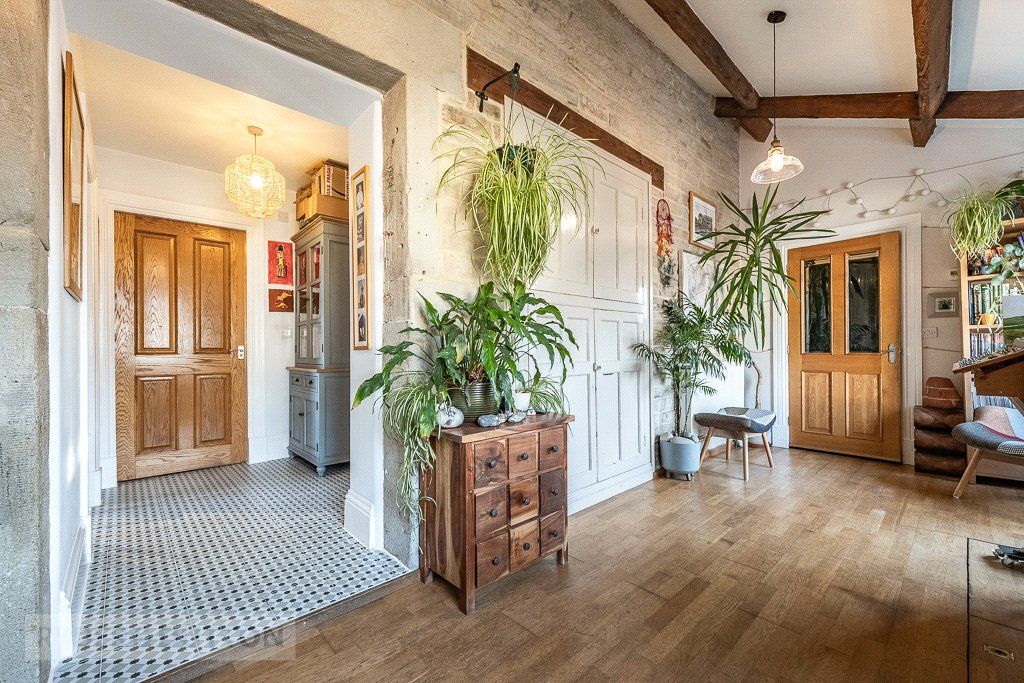 Property photo 2 of 22 Reception