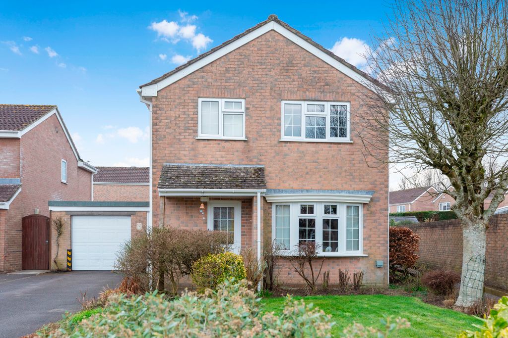 Property photo 1 of 14