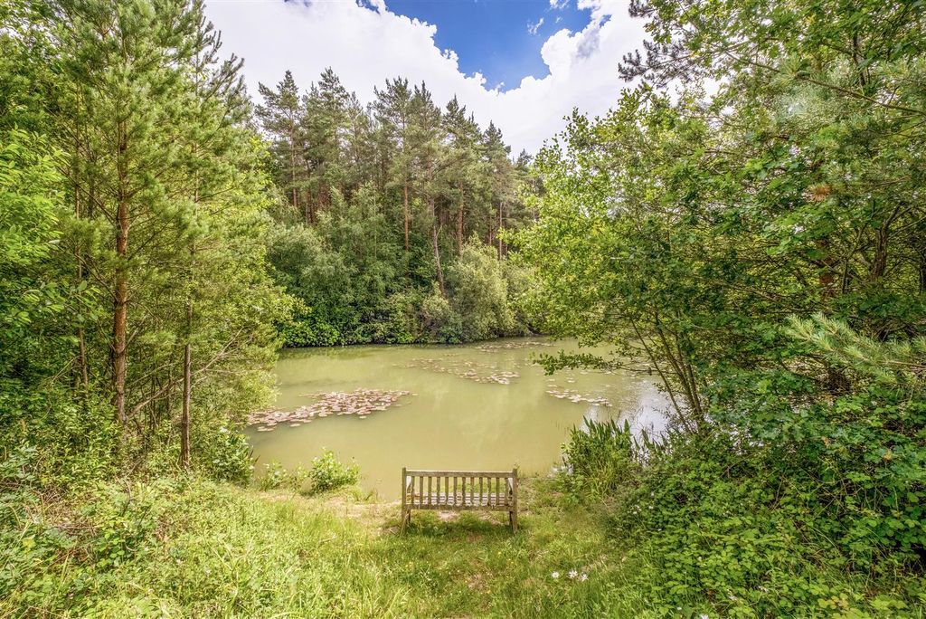 Property photo 2 of 22 Piccadilly Wood -11.Jpg