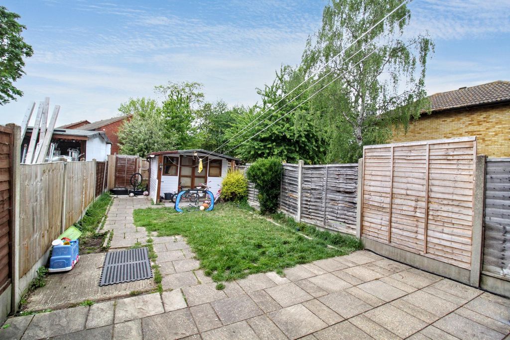 Property photo 3 of 9