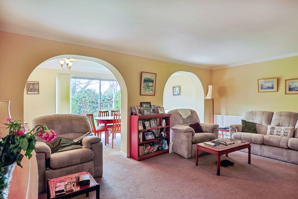 Property photo 3 of 17 Photo