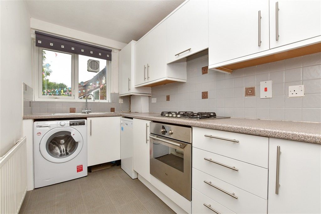 Property photo 3 of 14 Kitchen
