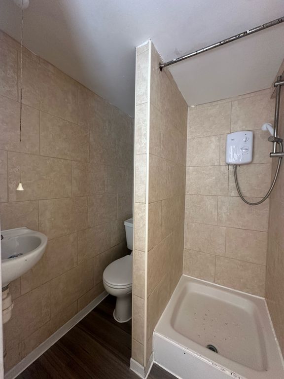 Property photo 3 of 3