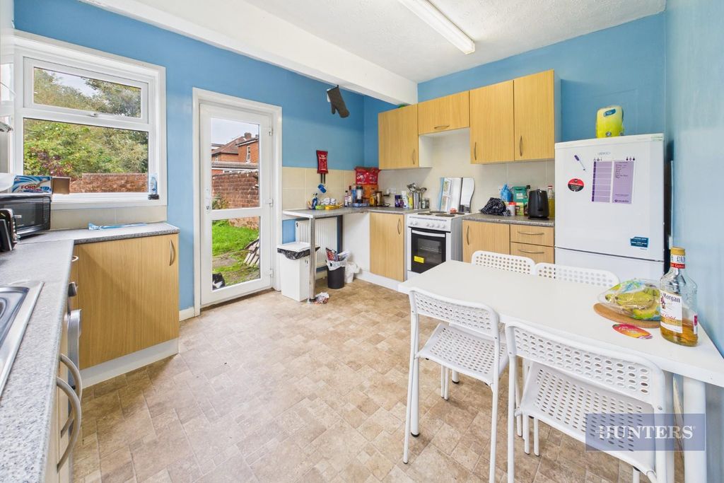 Property photo 2 of 13 Cam05152G0-Pr0250-Still005.Jpg