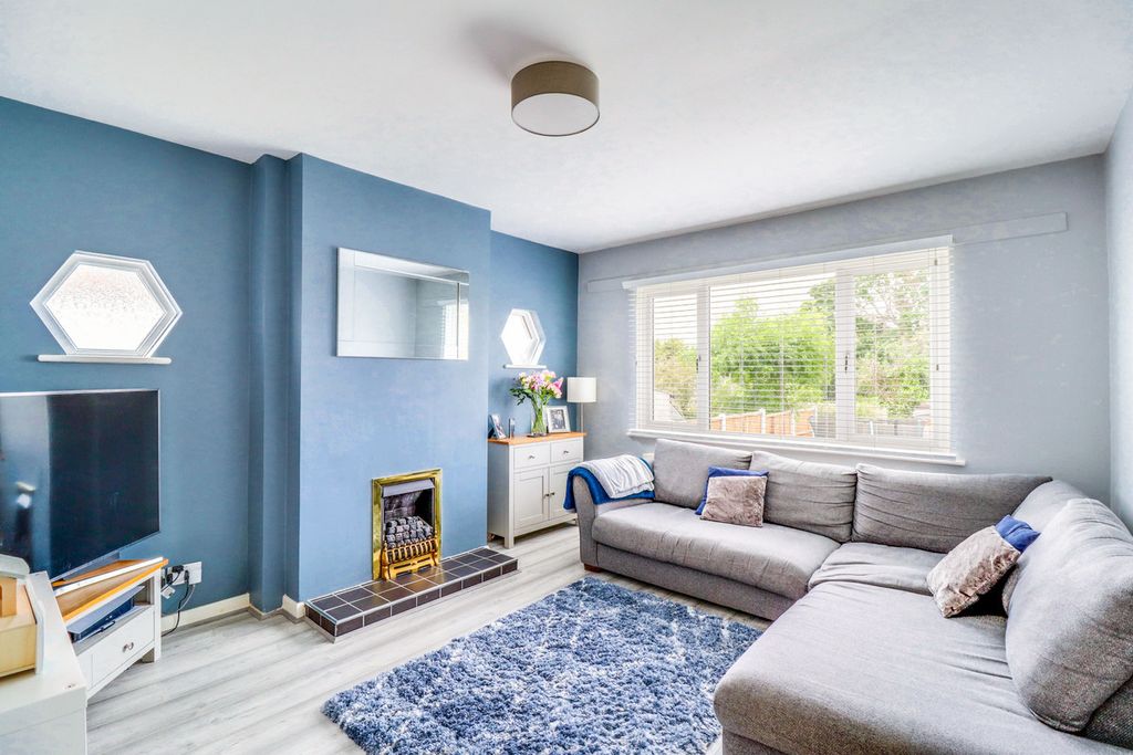 Property photo 3 of 14