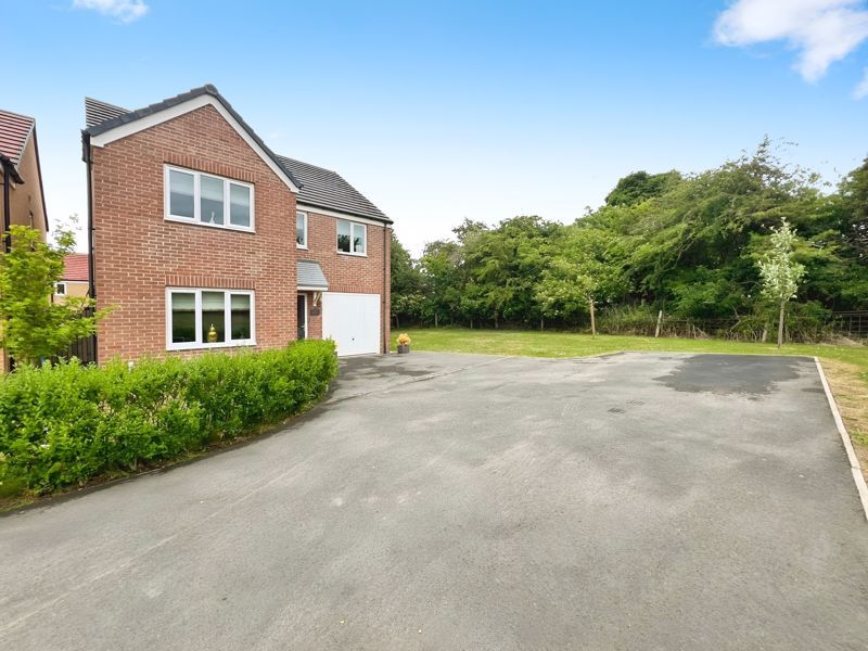 Property photo 1 of 32 Photo 10