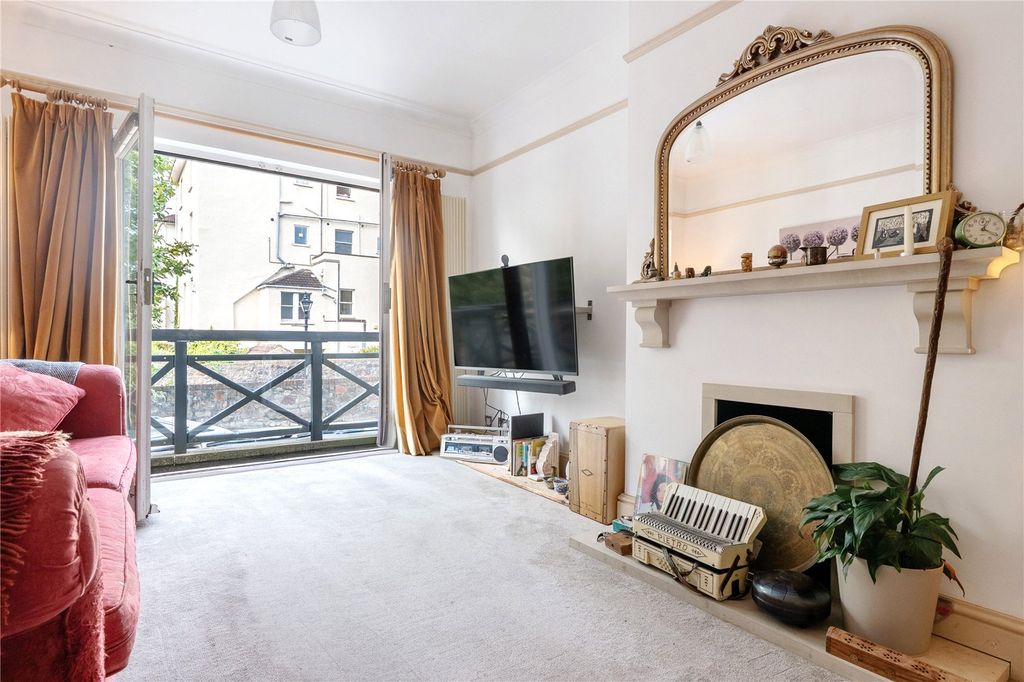 Property photo 3 of 36 Picture No. 83