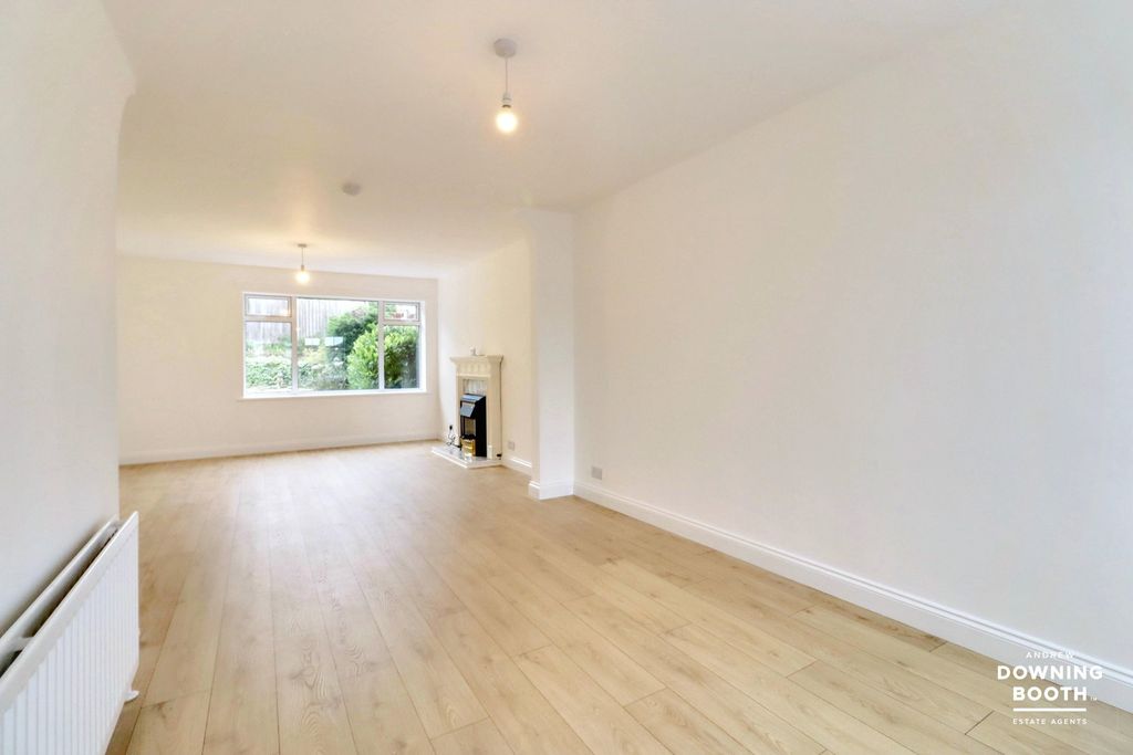 Property photo 3 of 25