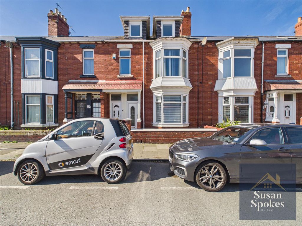 Property photo 1 of 21 Cam01858G0-Pr0249-Still029.Jpg