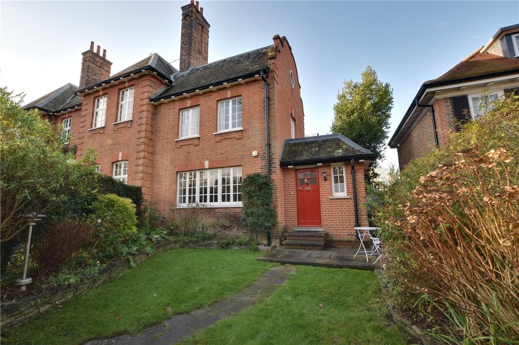 Property photo 2 of 18 Picture No. 21