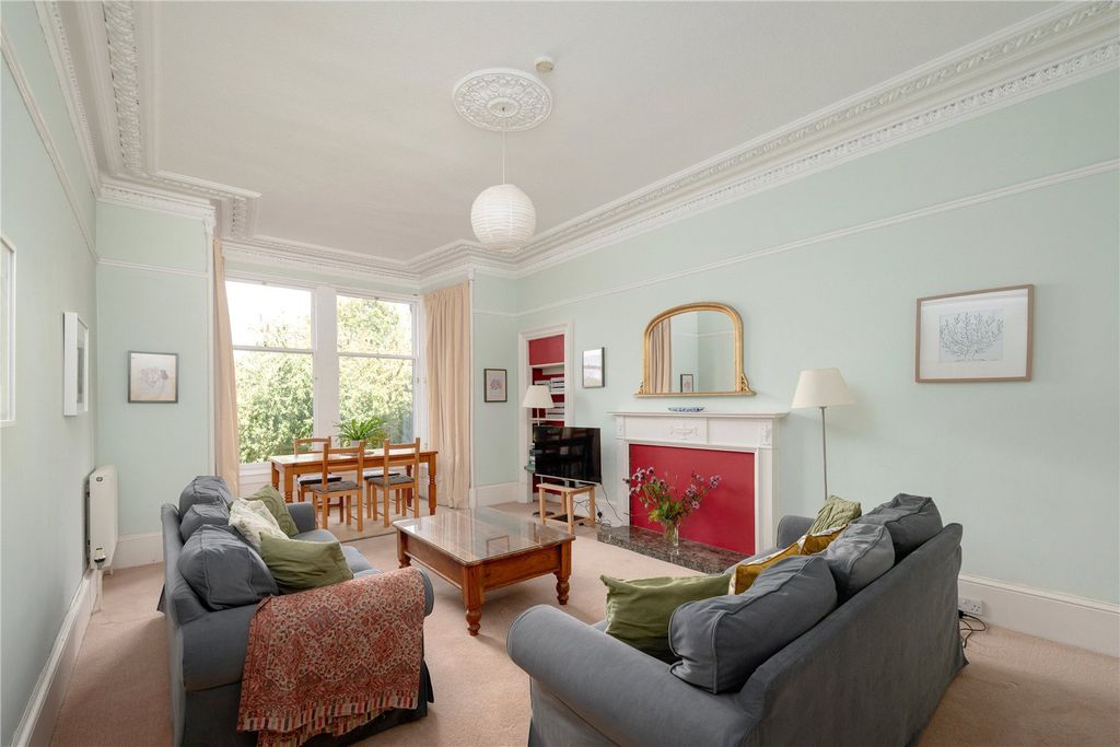 Property photo 2 of 15 Sitting Room