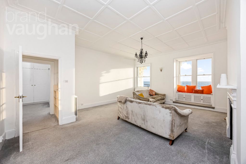 Property photo 3 of 19 Picture 3