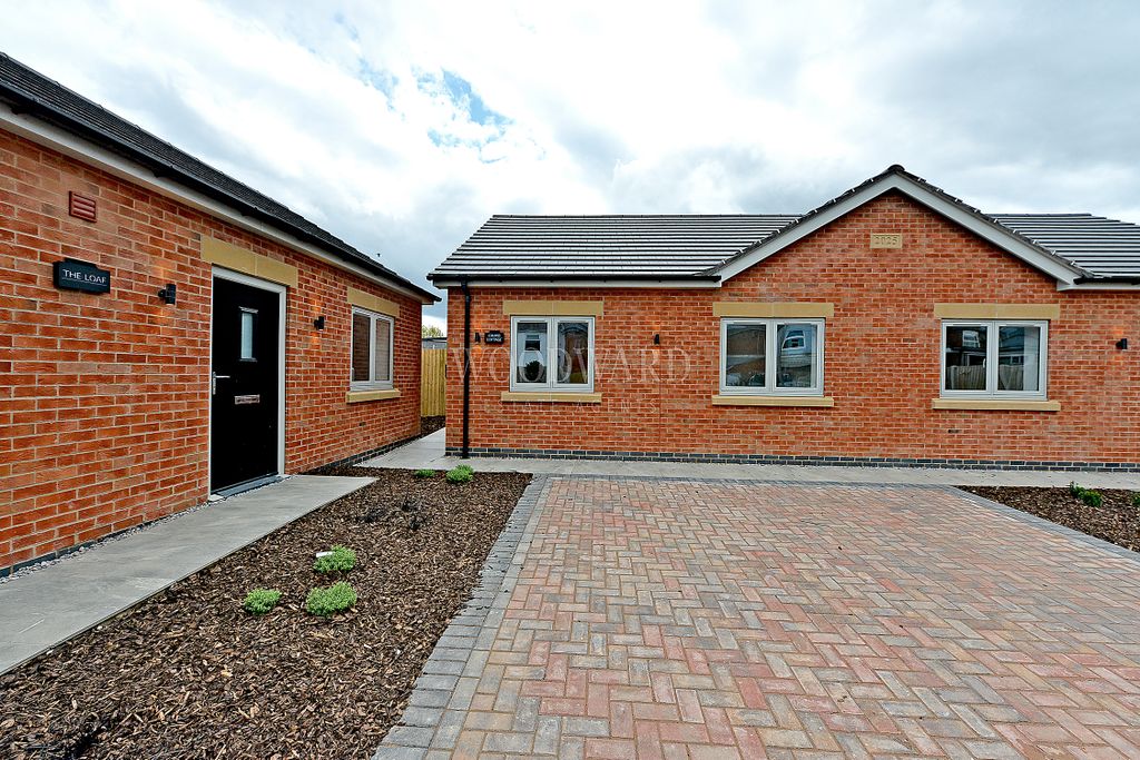 Property photo 1 of 13 Front Elevation