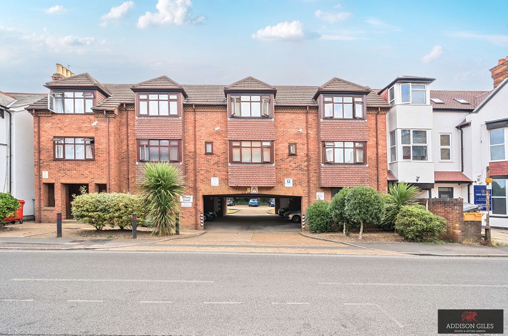 Property photo 1 of 13 Photo 11