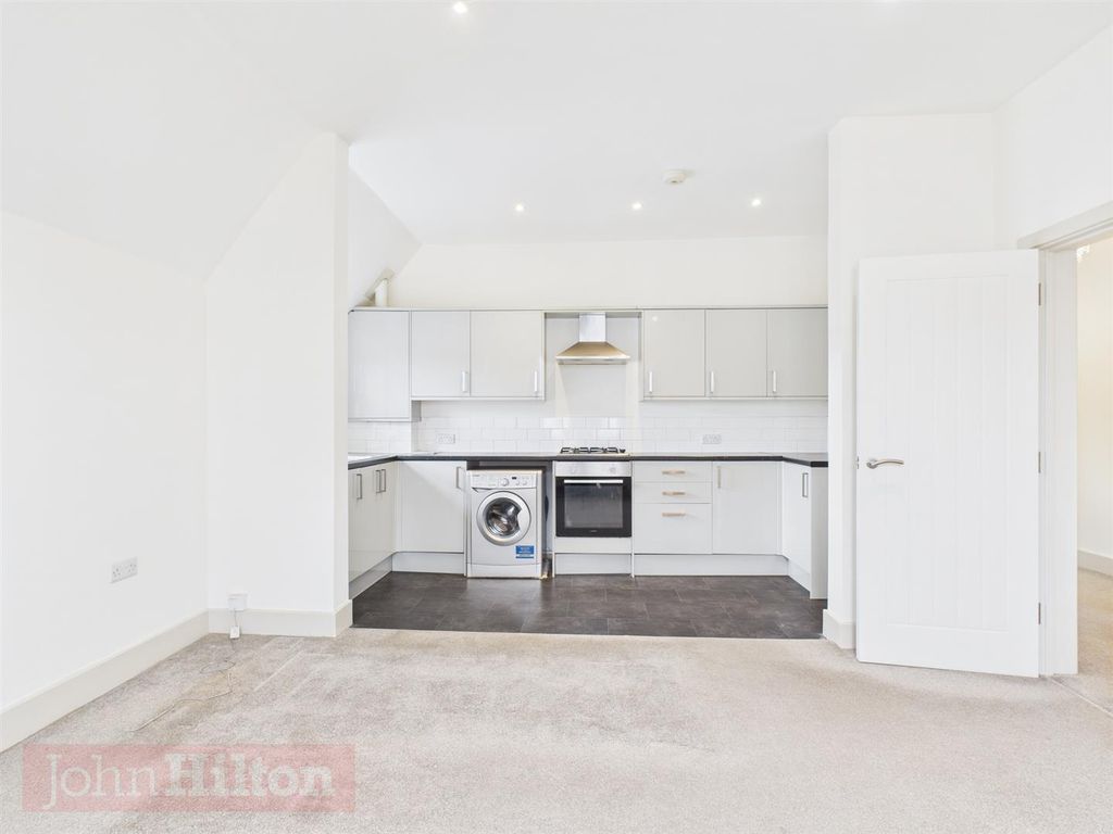 Property photo 3 of 10 Cam02534G0-Pr0623-Still010.Jpg