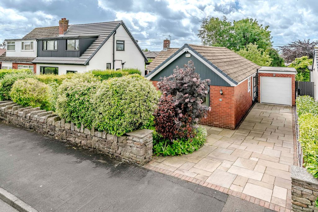 Property photo 1 of 31