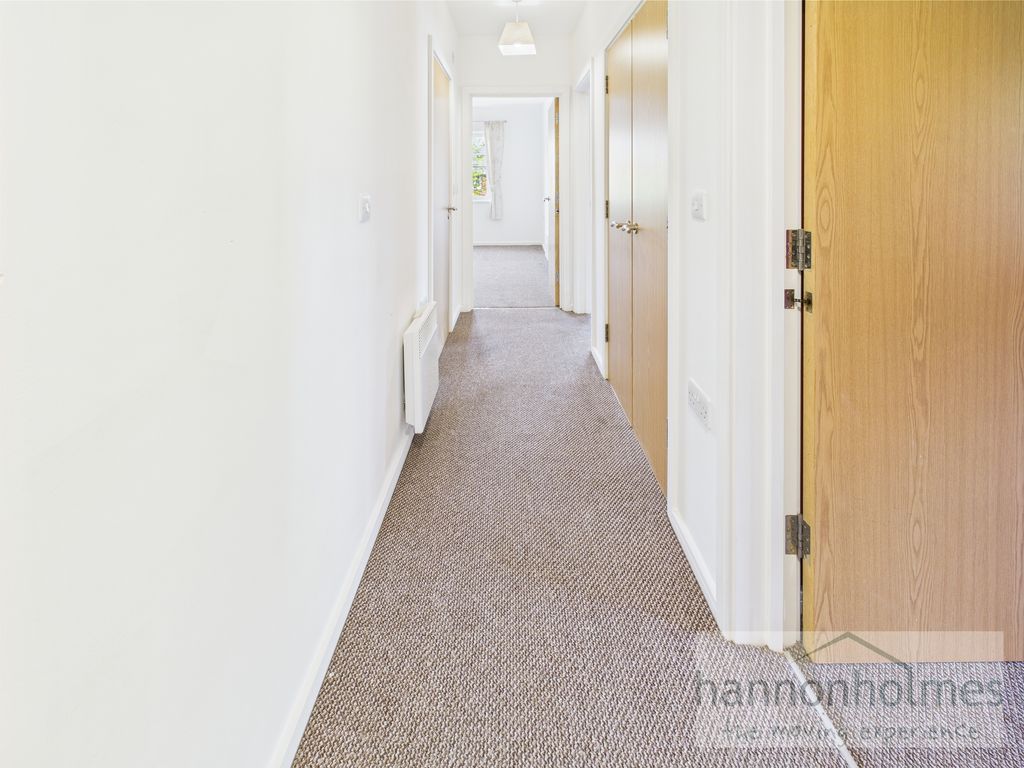 Property photo 2 of 15 Cam05283G0-Pr0043-Still002