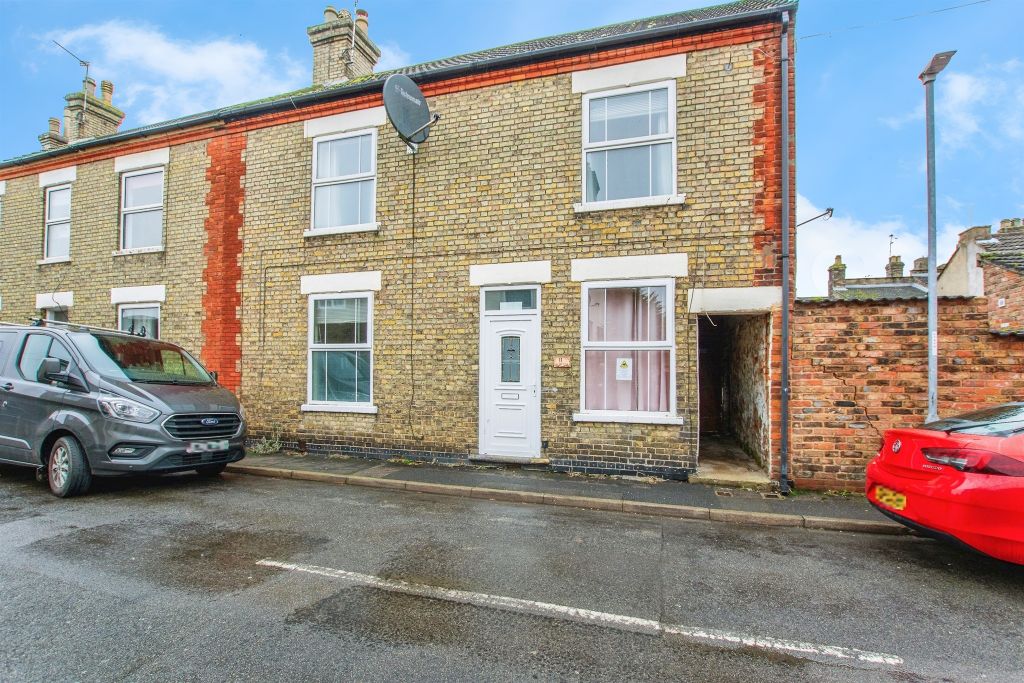 Property photo 1 of 18