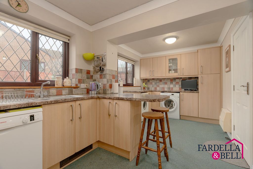 Property photo 2 of 15