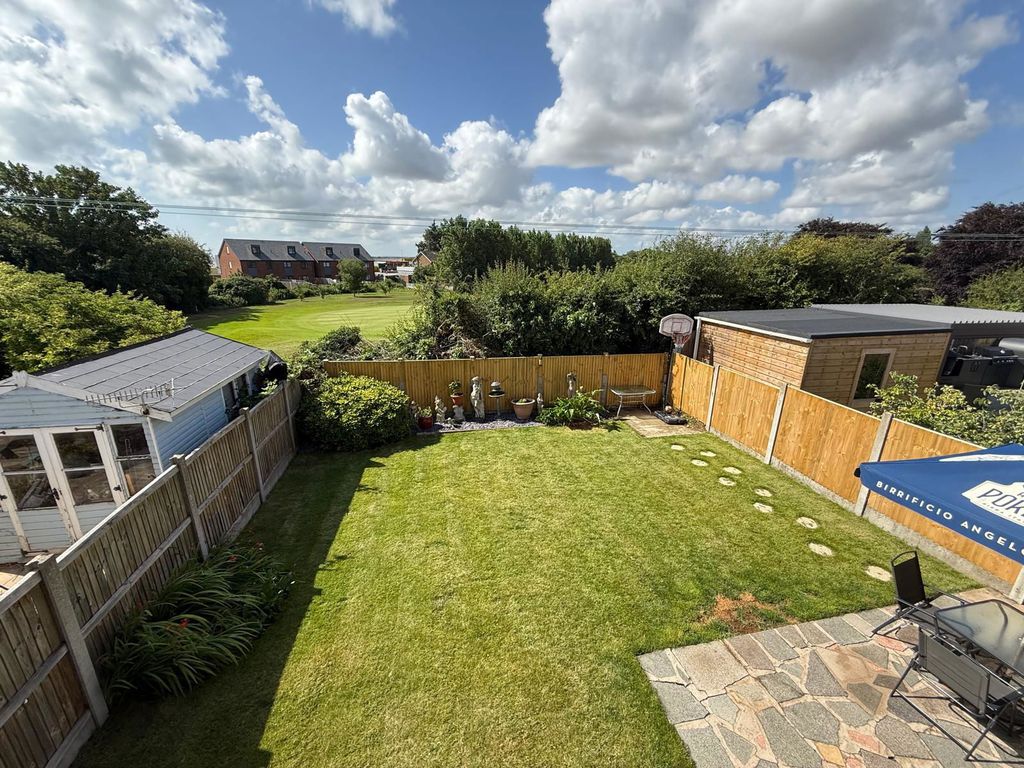Property photo 2 of 29