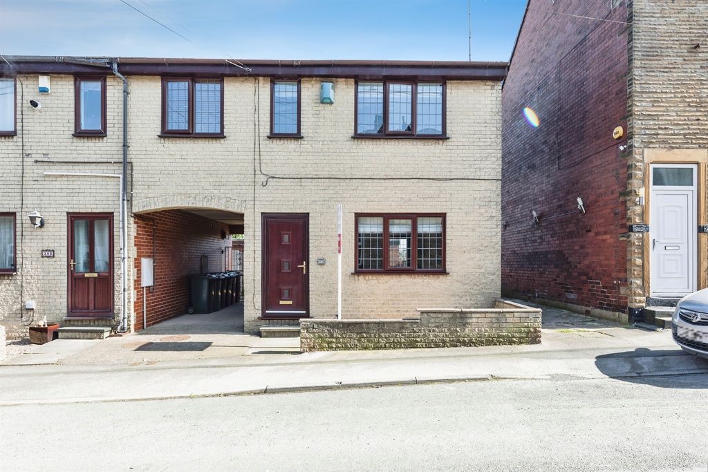 Property photo 1 of 17