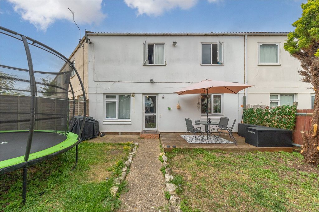 Property photo 1 of 13 Garden