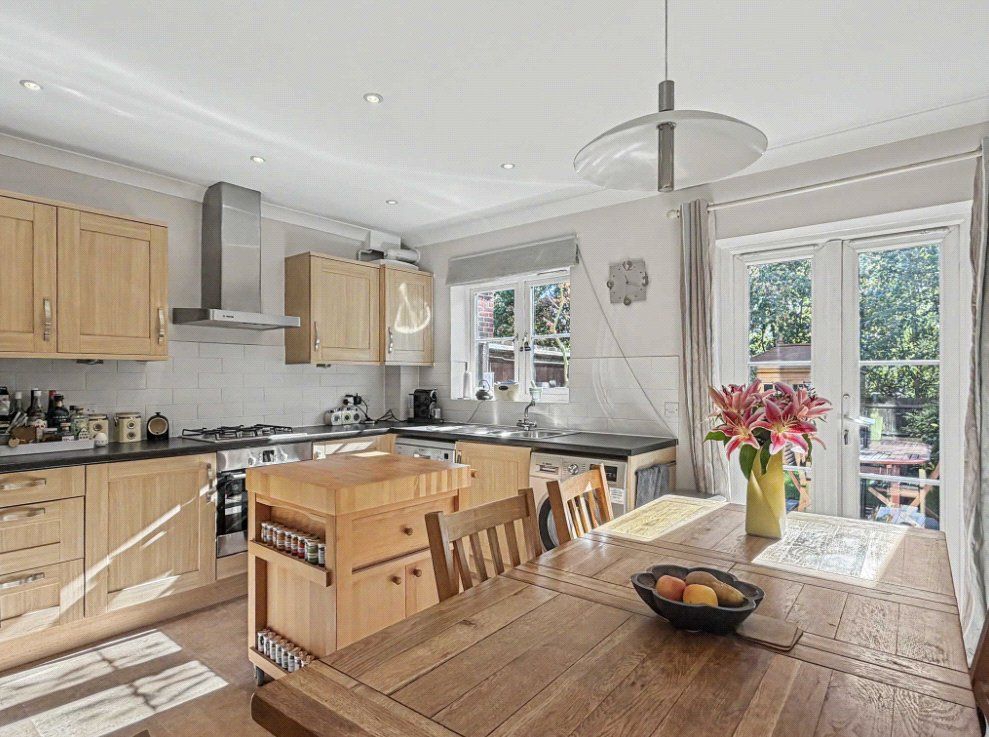 Property photo 2 of 10 Picture No. 06