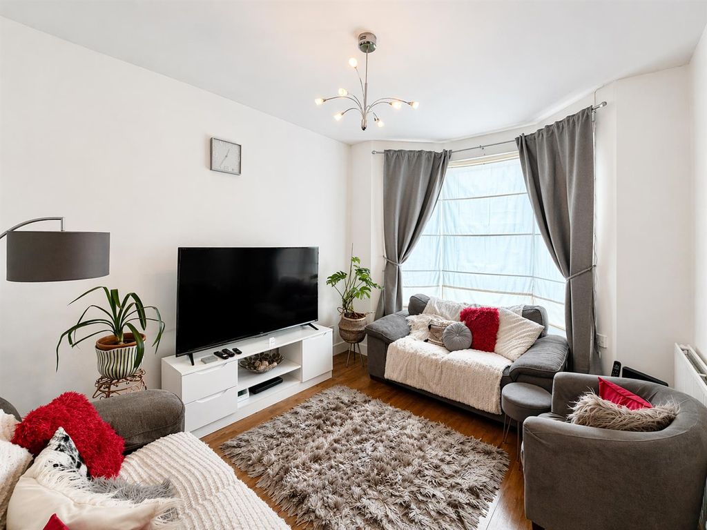 Property photo 3 of 14 Reception Room