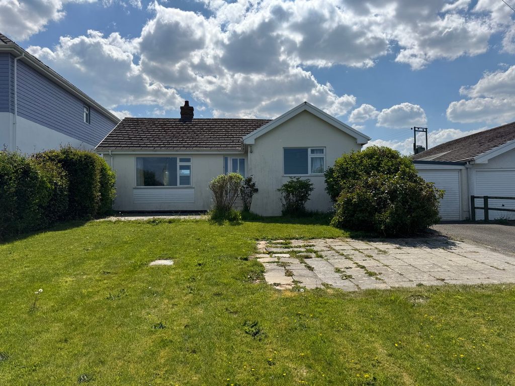 Property photo 3 of 40