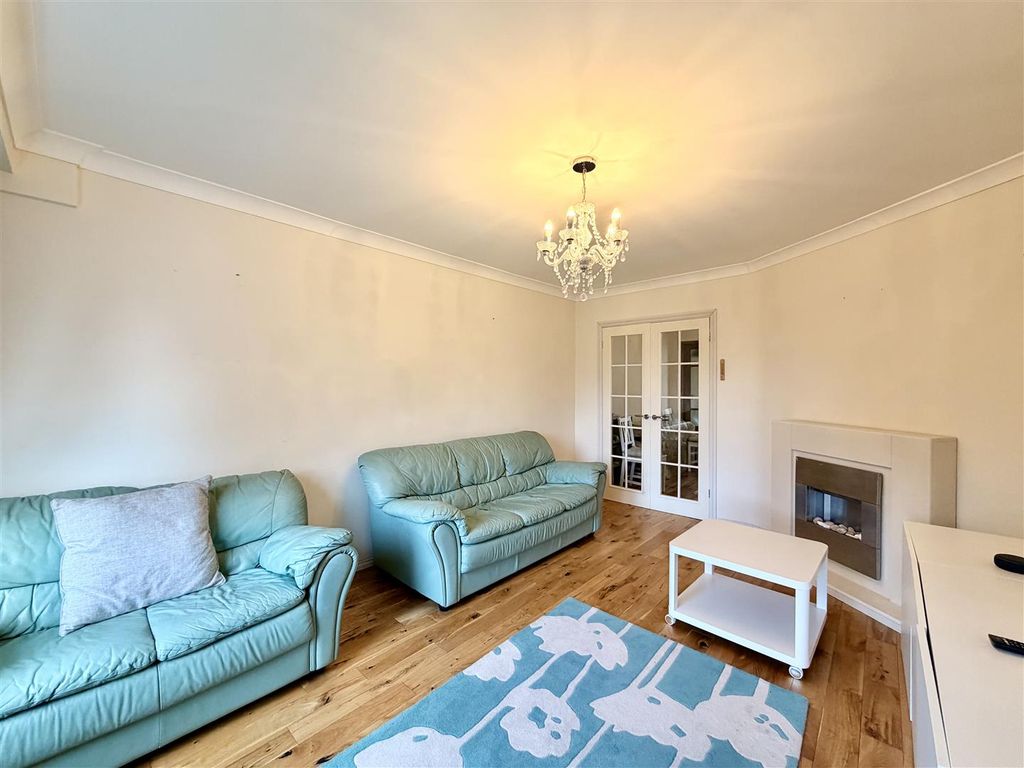 Property photo 2 of 24 2