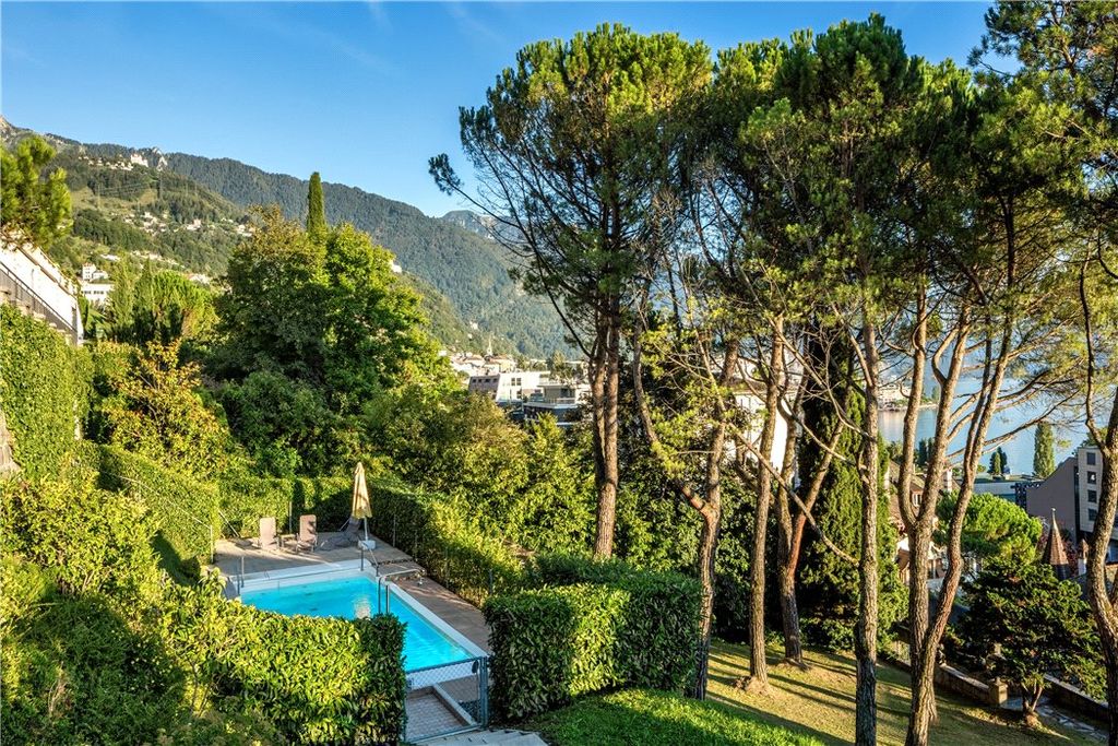 Property photo 1 of 17 For Sale In Montreux