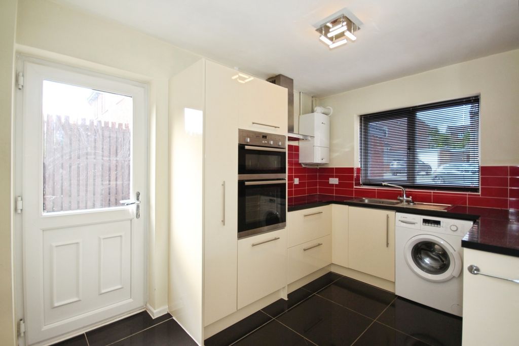 Property photo 3 of 15 Photo