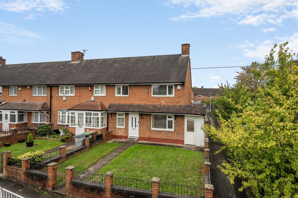 Property photo 1 of 17 1527184