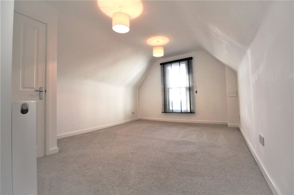 Property photo 3 of 14 Picture No. 14