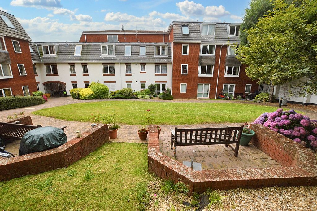 Property photo 2 of 12 View From The Flat