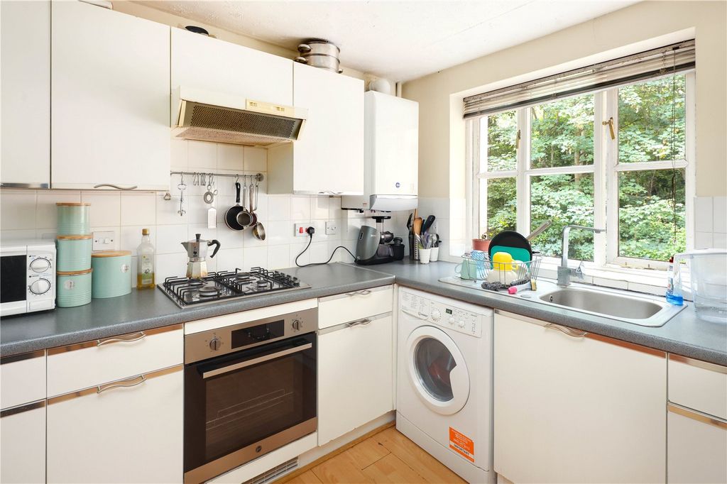 Property photo 3 of 16 Kitchen