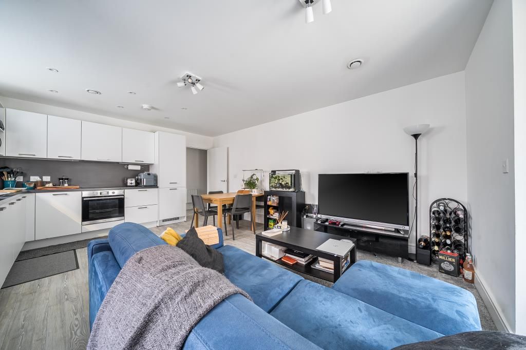 Property photo 2 of 15 Kitchen/Reception