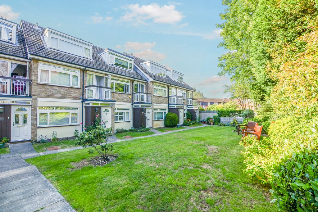 Property photo 1 of 18 Pbox-Img.Jpg