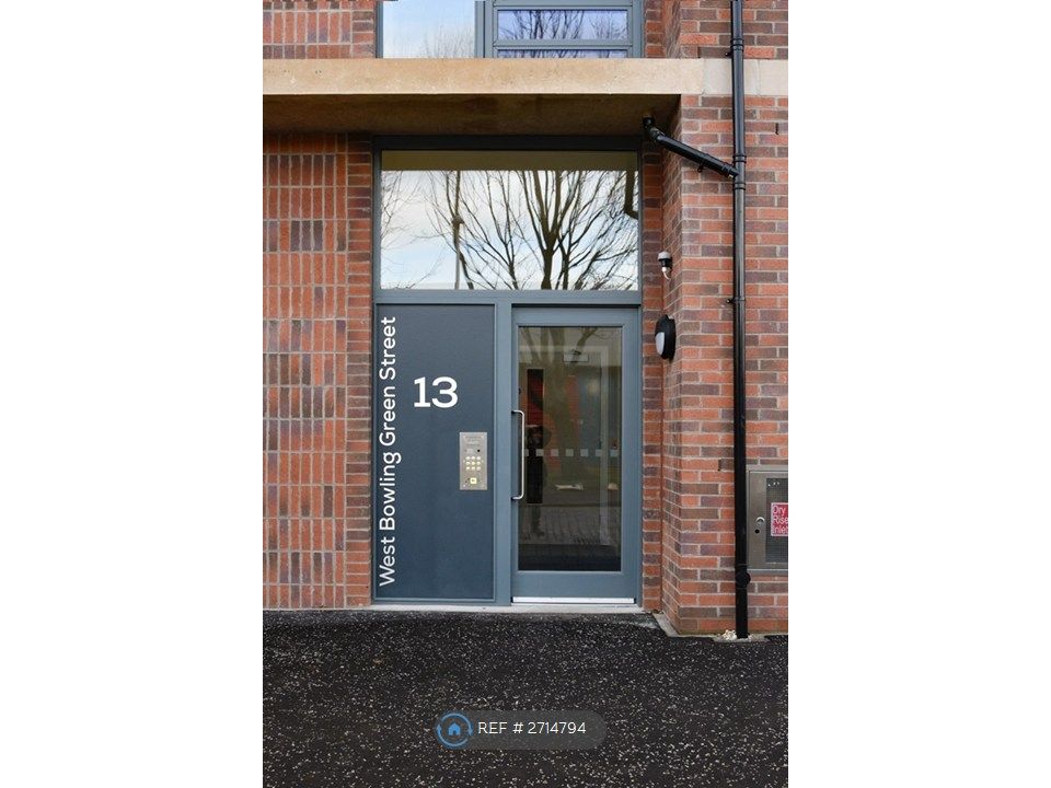 Property photo 2 of 8