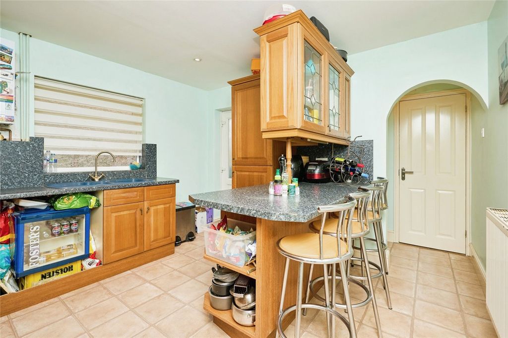Property photo 3 of 13 Picture No. 12