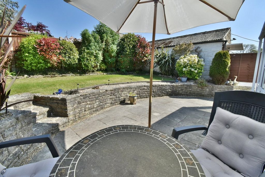 Property photo 3 of 23