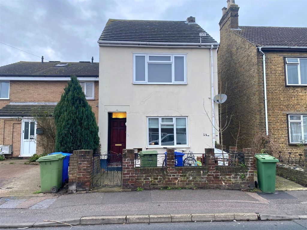 Property photo 1 of 5