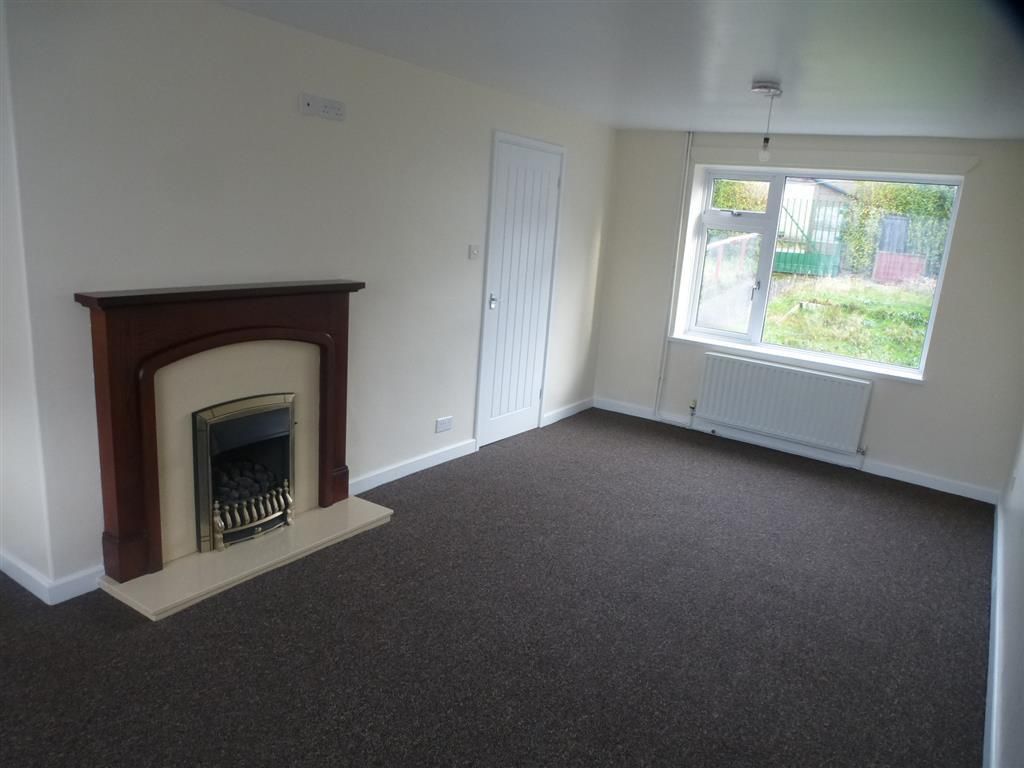 Property photo 3 of 12 Living Room