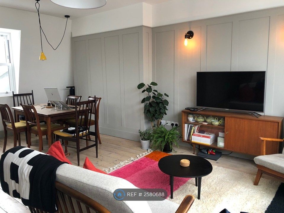 Property photo 1 of 26 Living And Dining Areas