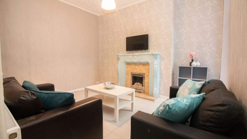 Property photo 3 of 18