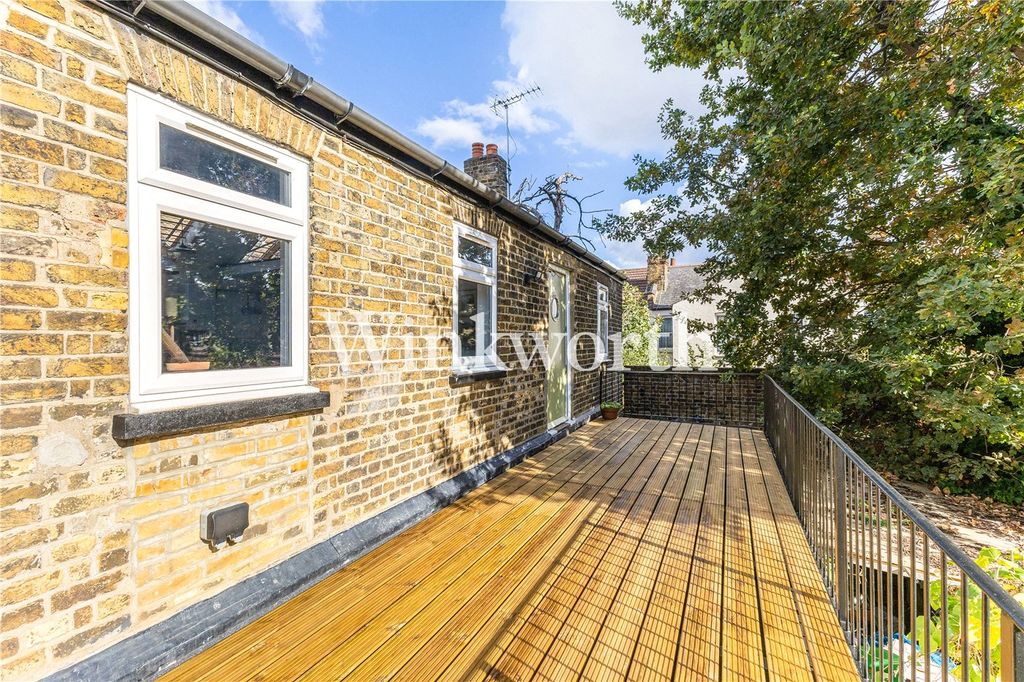 Property photo 3 of 21 Picture No. 21