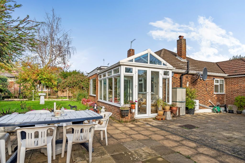 Property photo 2 of 12